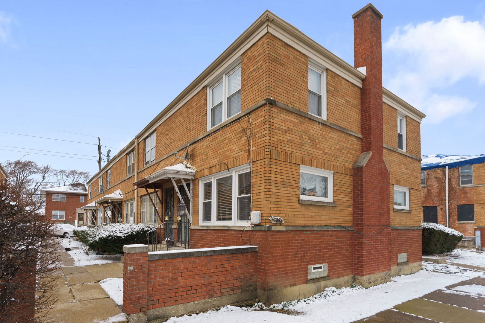1028 BELLWOOD Avenue #E, Bellwood, IL 60104