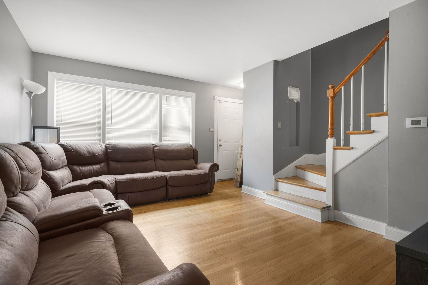 1028 BELLWOOD Avenue #E, Bellwood, IL 60104