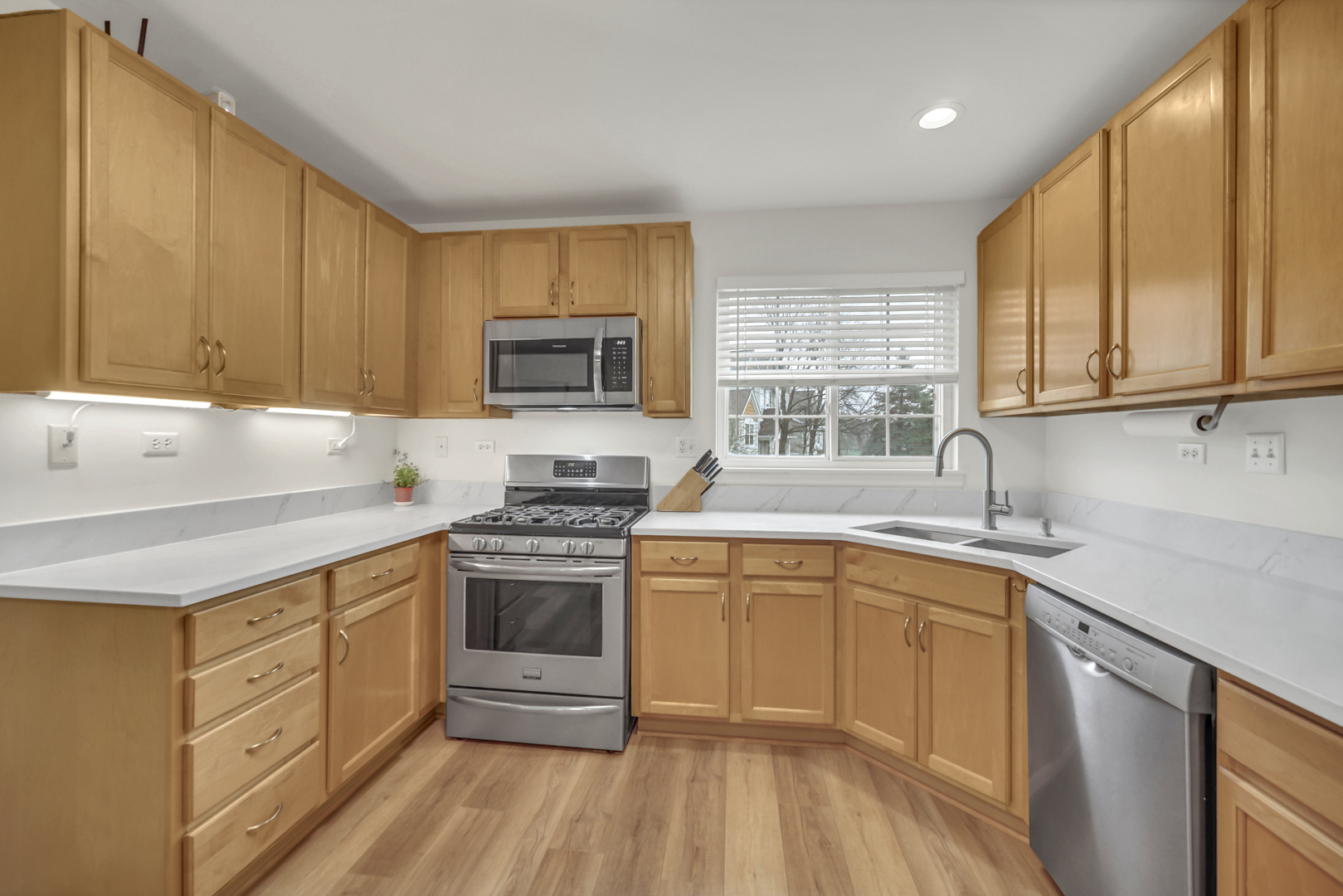 Vernon Hills, IL 60061