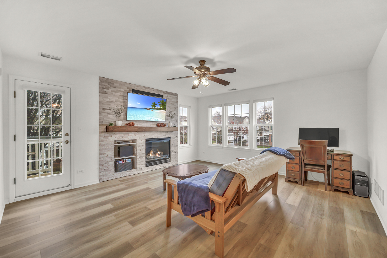 Vernon Hills, IL 60061