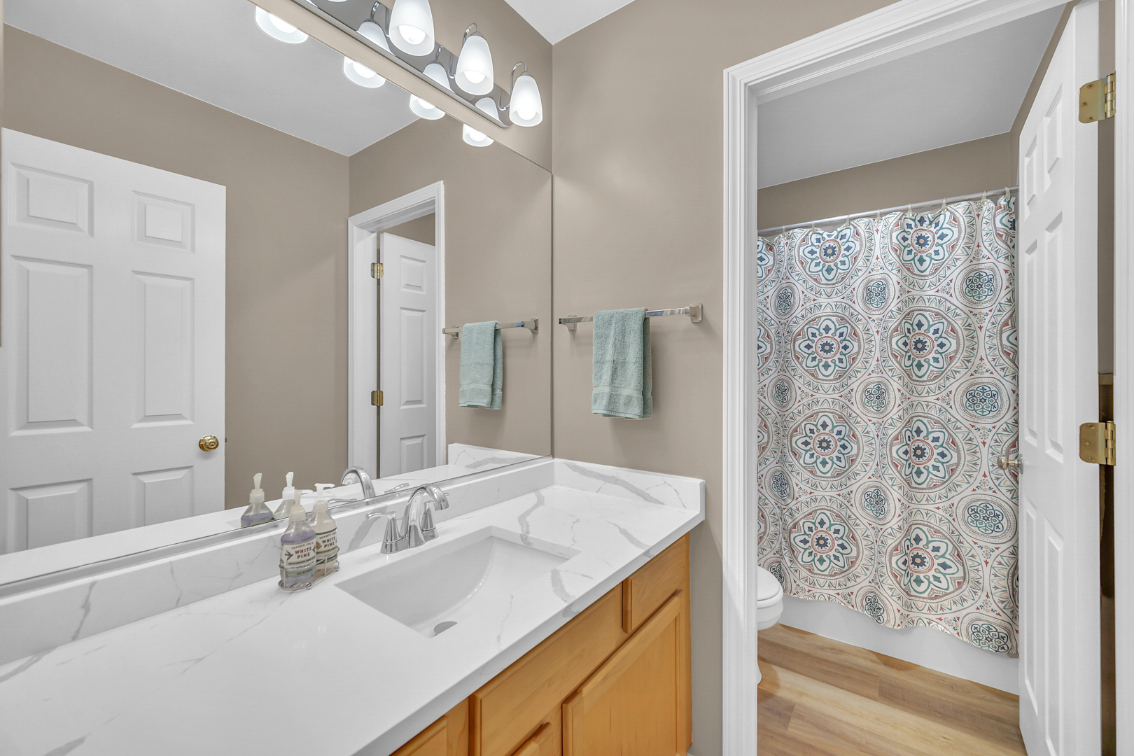 Vernon Hills, IL 60061