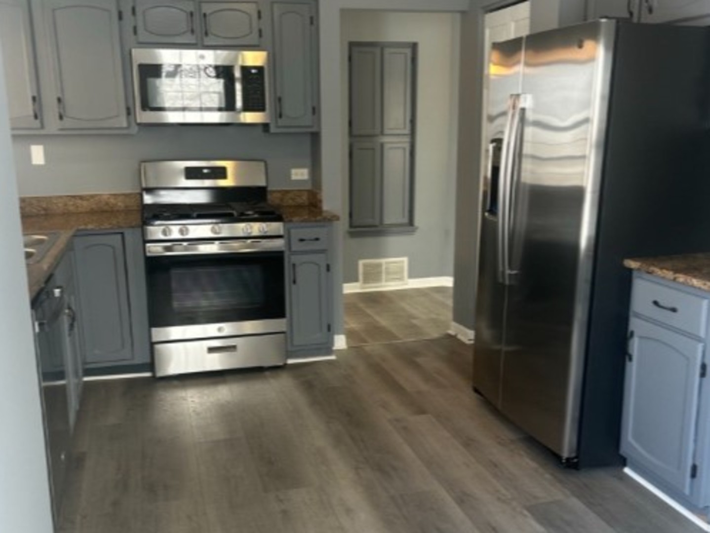 15 Polk Court #B, Streamwood, IL 60107