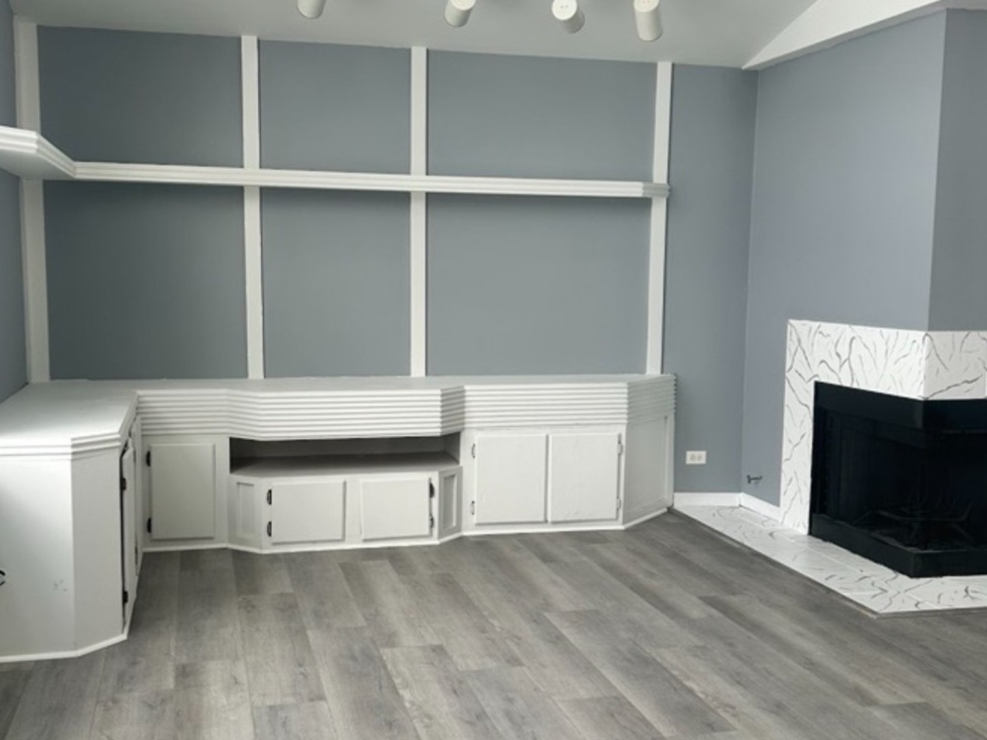 15 Polk Court #B, Streamwood, IL 60107