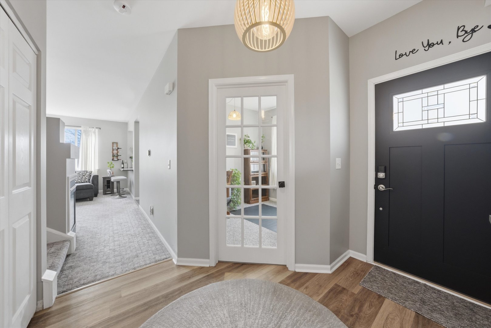 1819 S Wentworth Circle, Romeoville, IL 60446