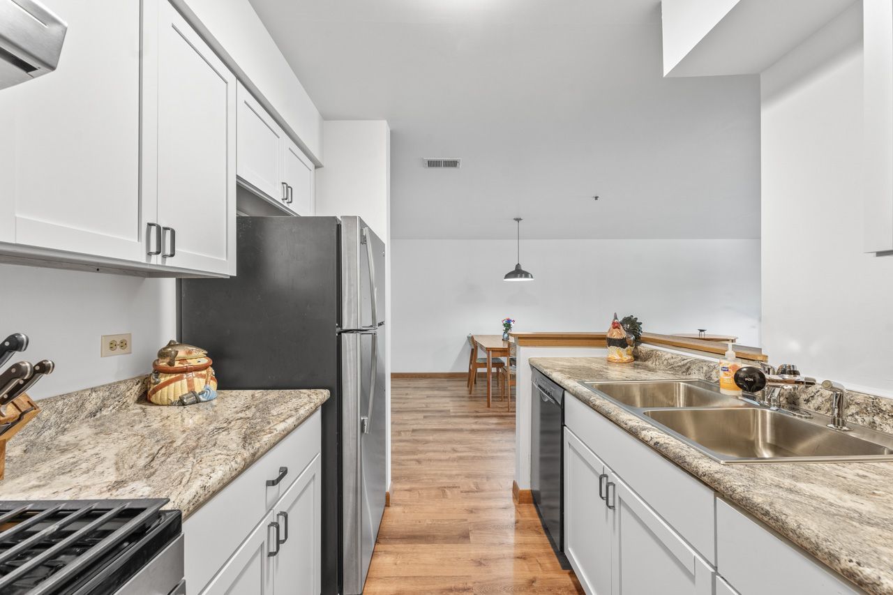 671 Hapsfield Lane #105, Buffalo Grove, IL 60089