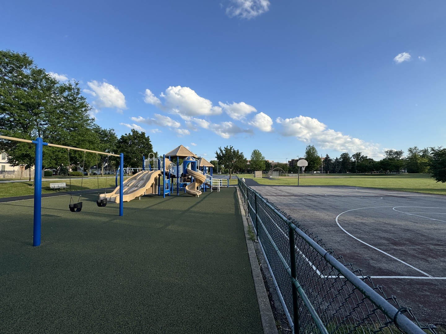 671 Hapsfield Lane #105, Buffalo Grove, IL 60089