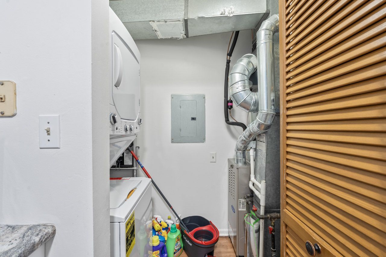 671 Hapsfield Lane #105, Buffalo Grove, IL 60089