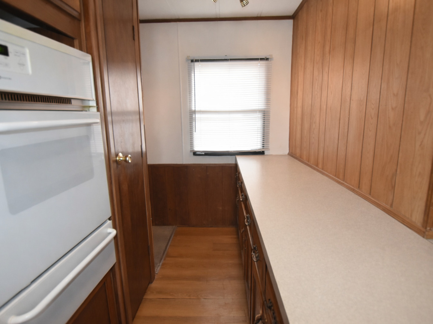 873 Victory Court, Justice, IL 60458