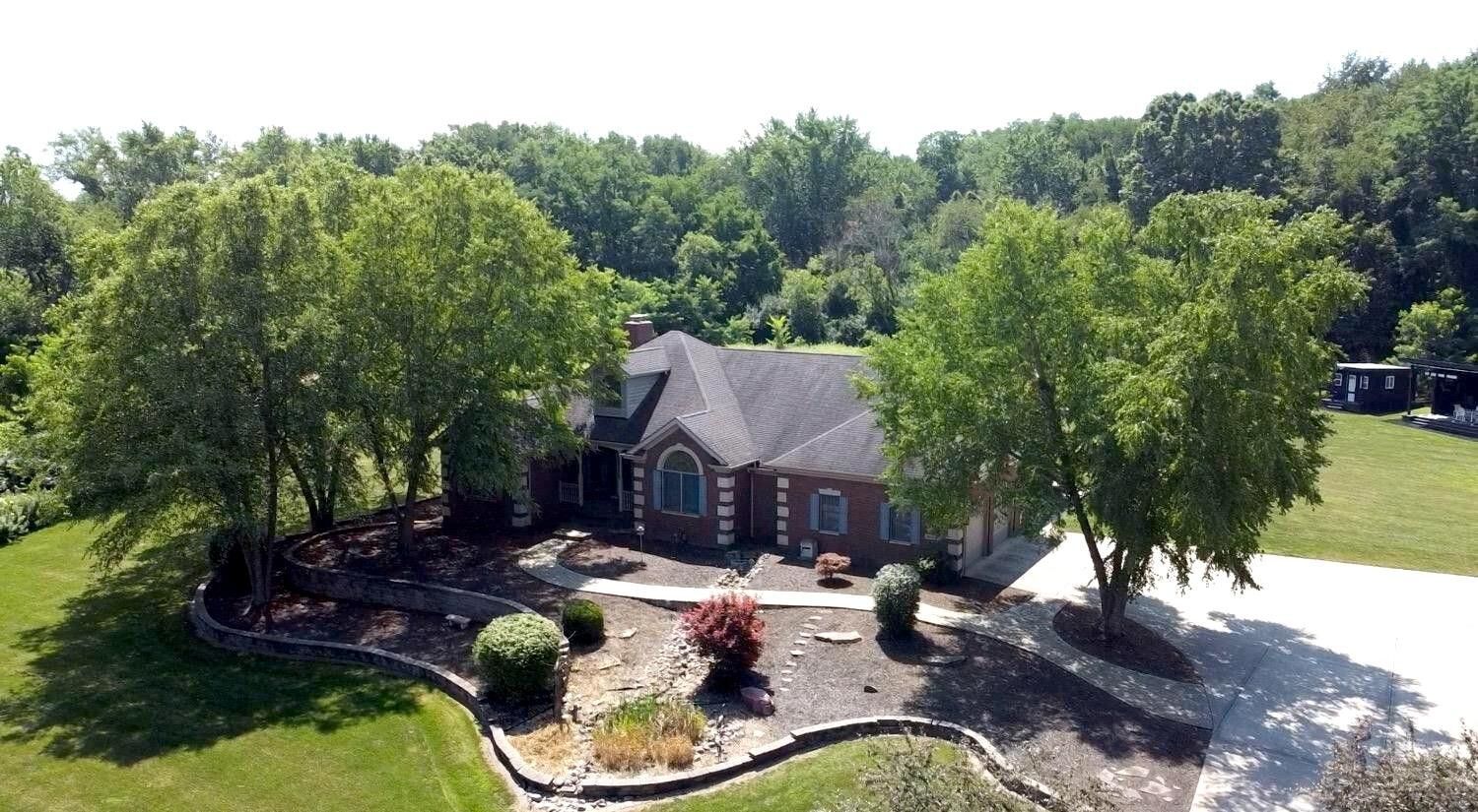 8855 E 93rd Avenue, Crown Point, IN 46307