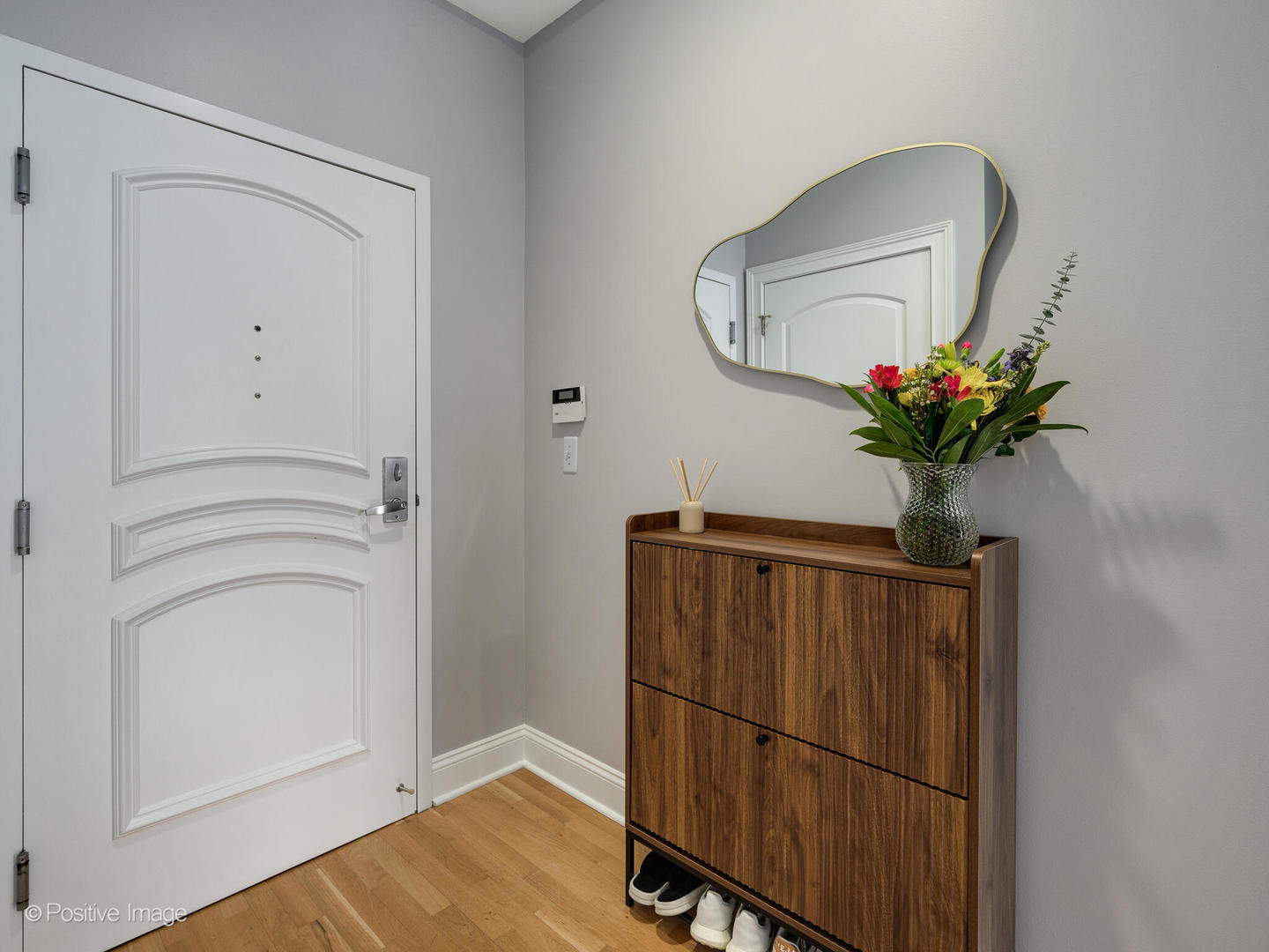 101 W Superior Street #706, Chicago, IL 60654