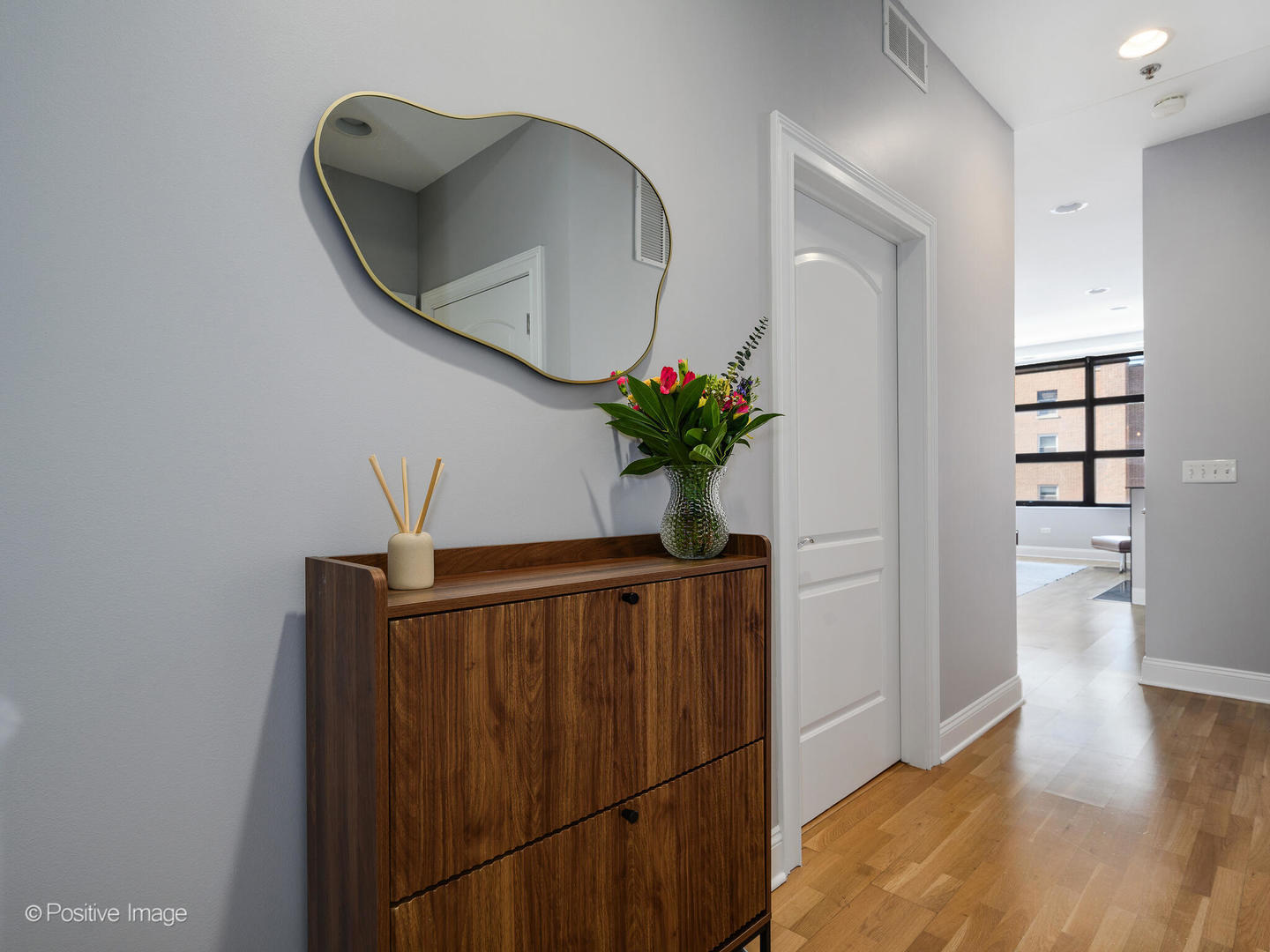 101 W Superior Street #706, Chicago, IL 60654