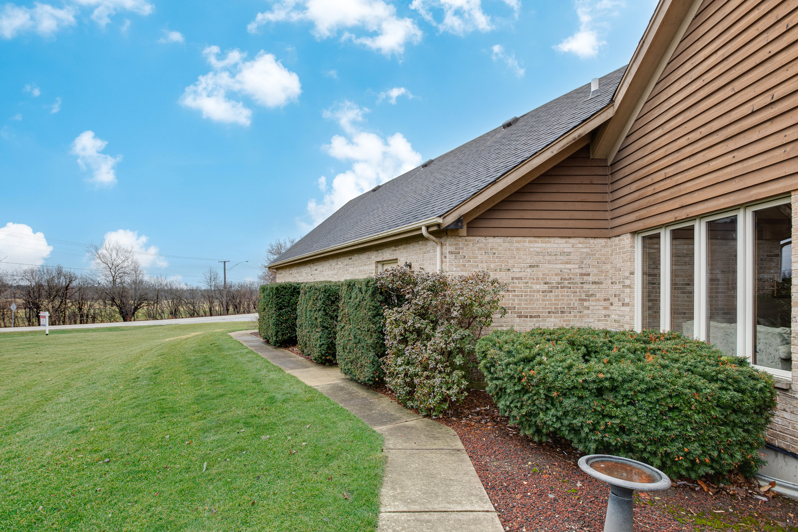 29W220 Oak Knoll Road, West Chicago, IL 60185