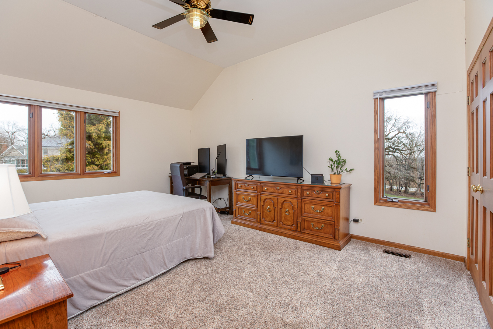 29W220 Oak Knoll Road, West Chicago, IL 60185