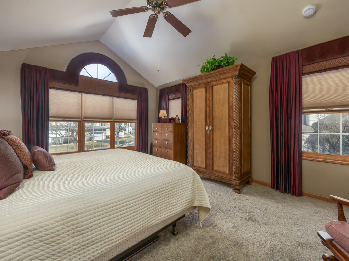 538 Harlowe Lane, Naperville, IL 60565