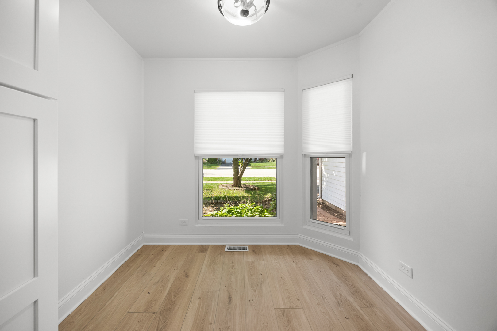 1103 Southbridge Lane, Schaumburg, IL 60194