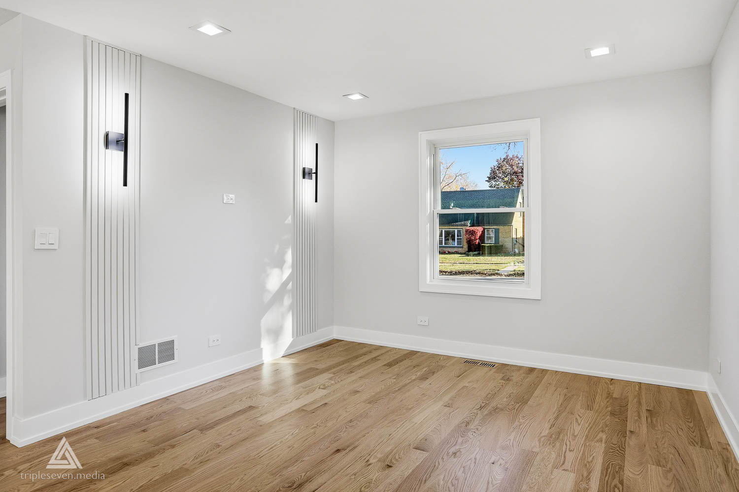 500 N Fairview Avenue, Mount Prospect, IL 60056