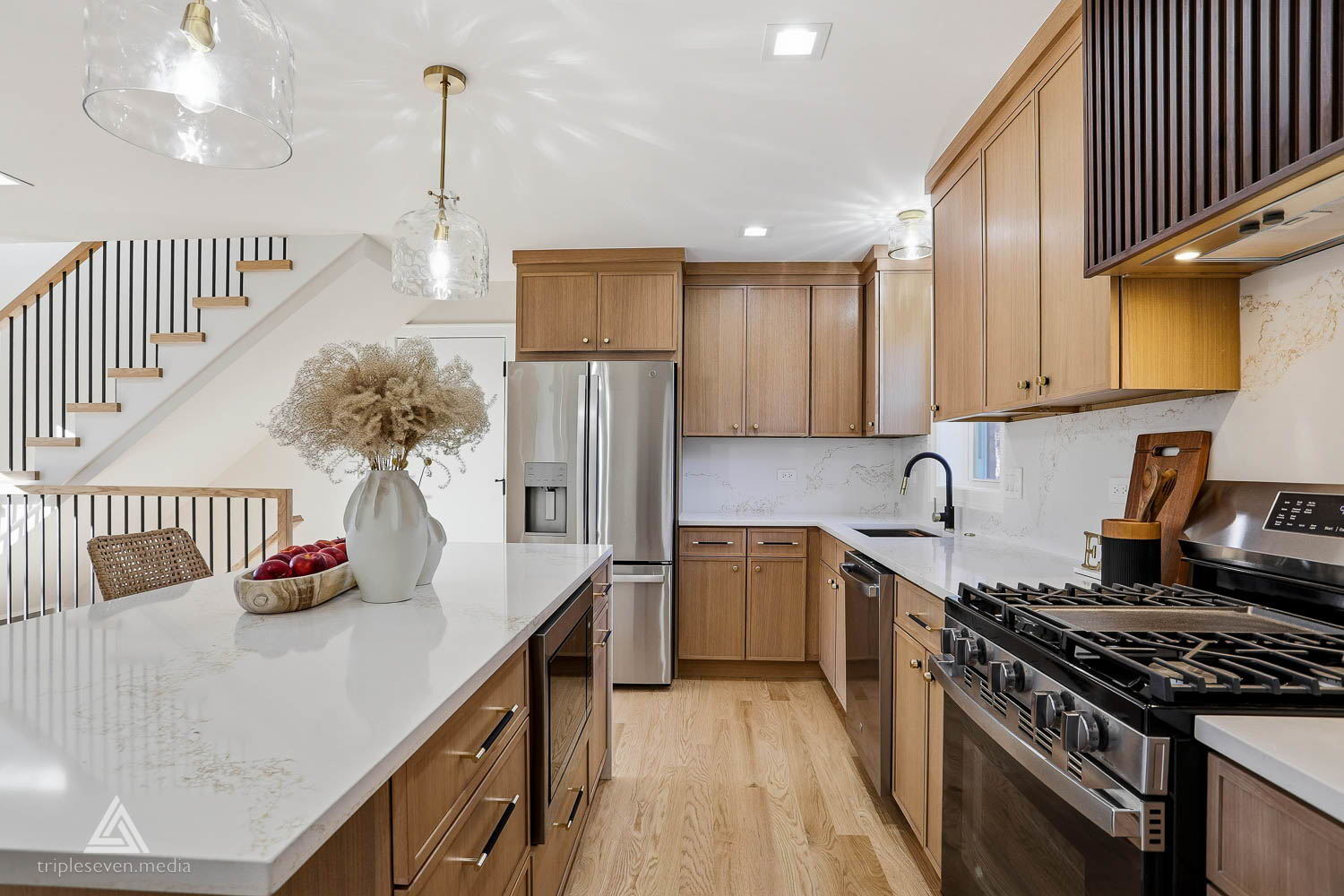 500 N Fairview Avenue, Mount Prospect, IL 60056