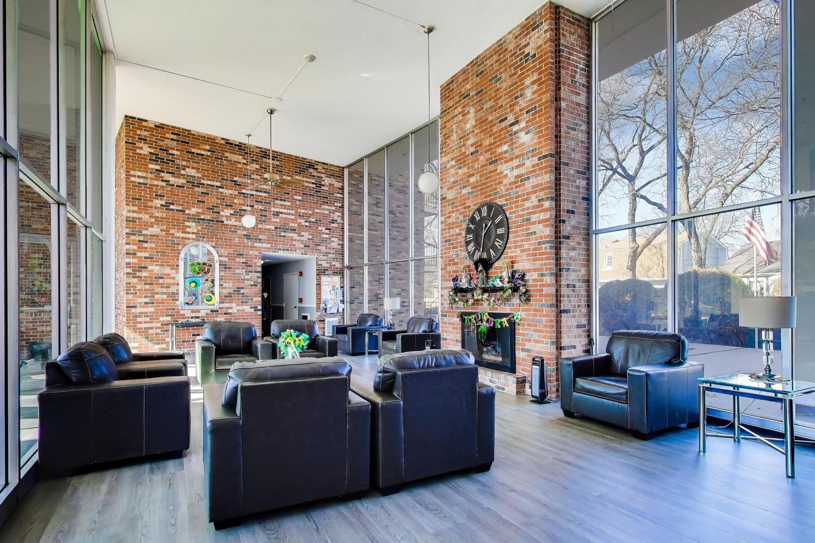 1150 E Jackson Street #4F, Lombard, IL 60148