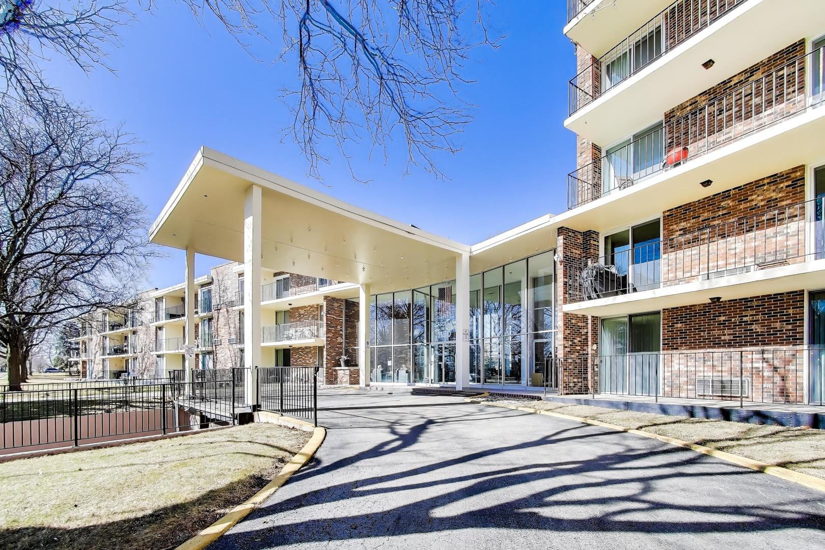 1150 E Jackson Street #4F, Lombard, IL 60148