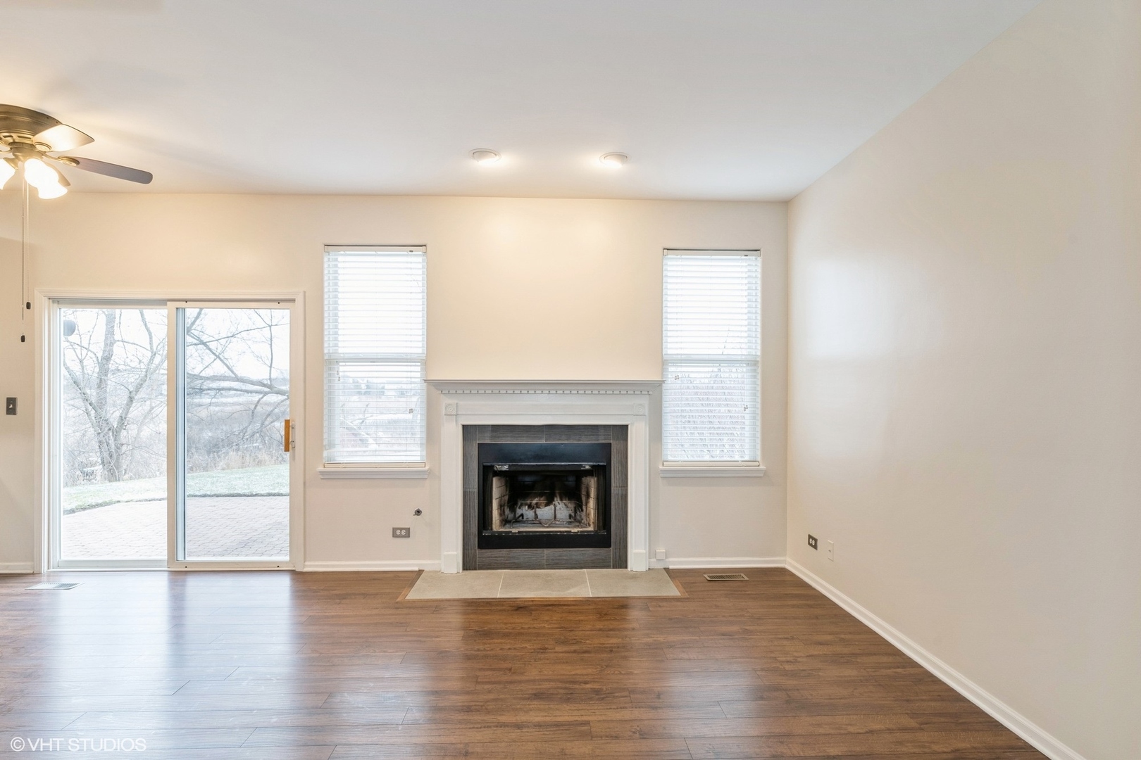 28801 Sawmill Lane, Lakemoor, IL 60051