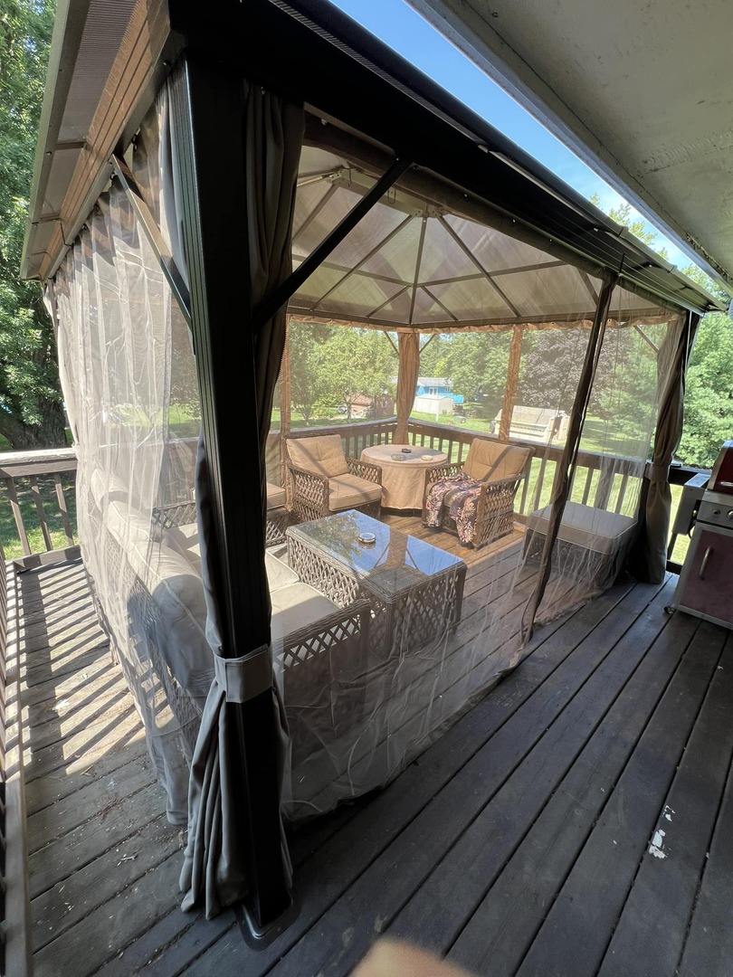 18864 Pioneer Street, Bloomington, IL 61705