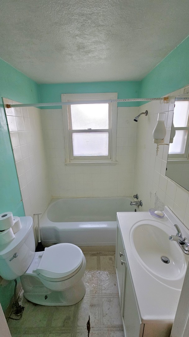 3424 Robey Avenue, Rockford, IL 61103