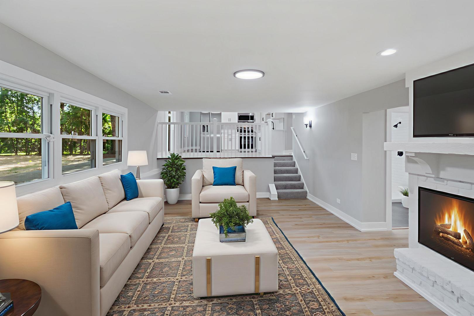 28W555 Leverenz Road, Naperville, IL 60564