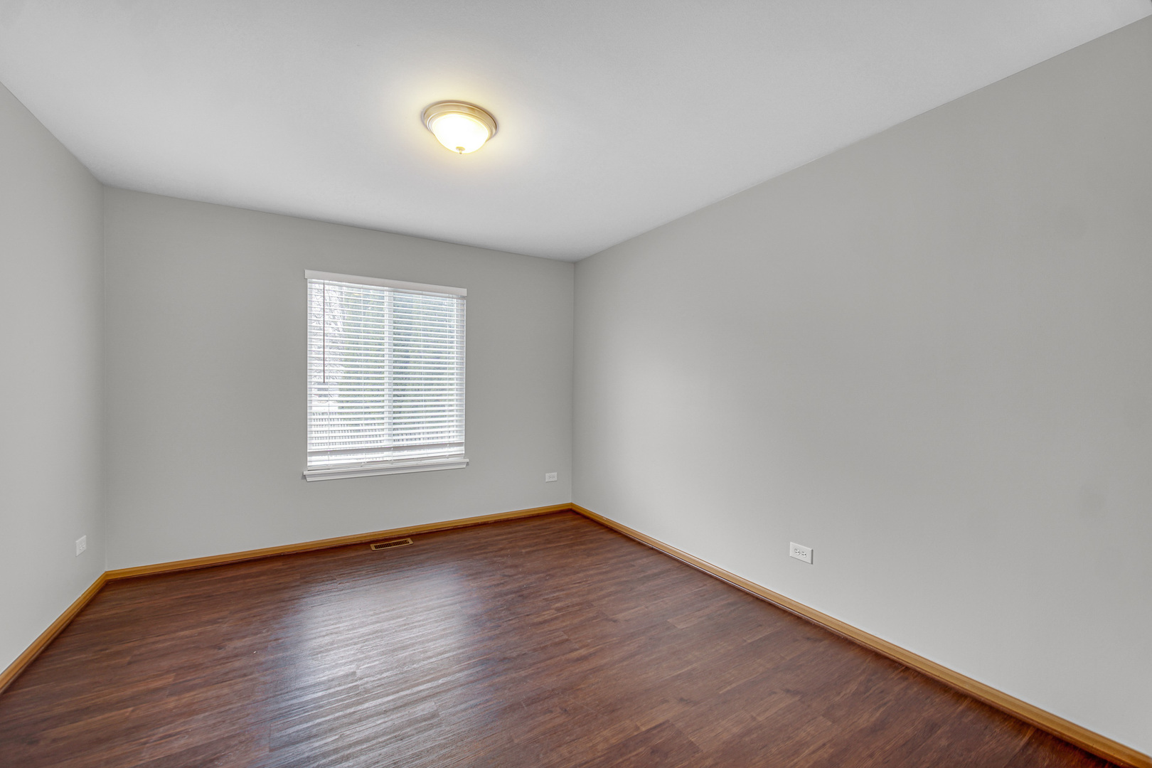 4 Franklin Court, Bolingbrook, IL 60440