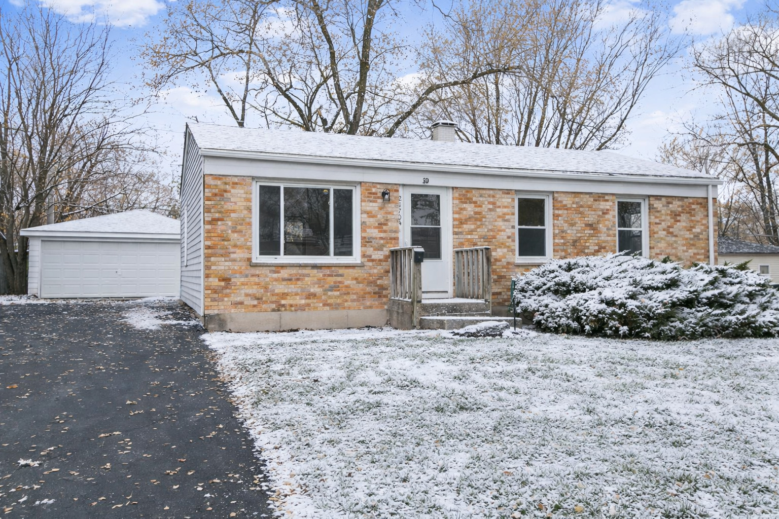 21704 CLYDE Avenue, Sauk Village, IL 60411