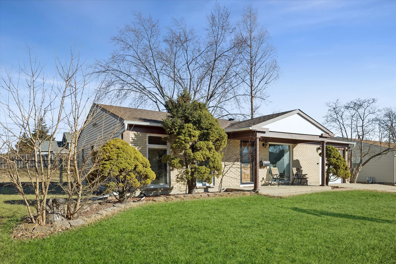 501 Newberry Drive, Streamwood, IL 60107