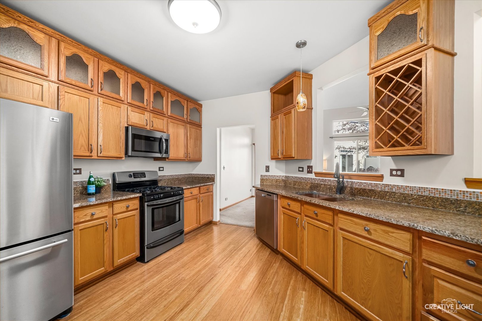 205 Hidden Pond Circle, Aurora, IL 60504