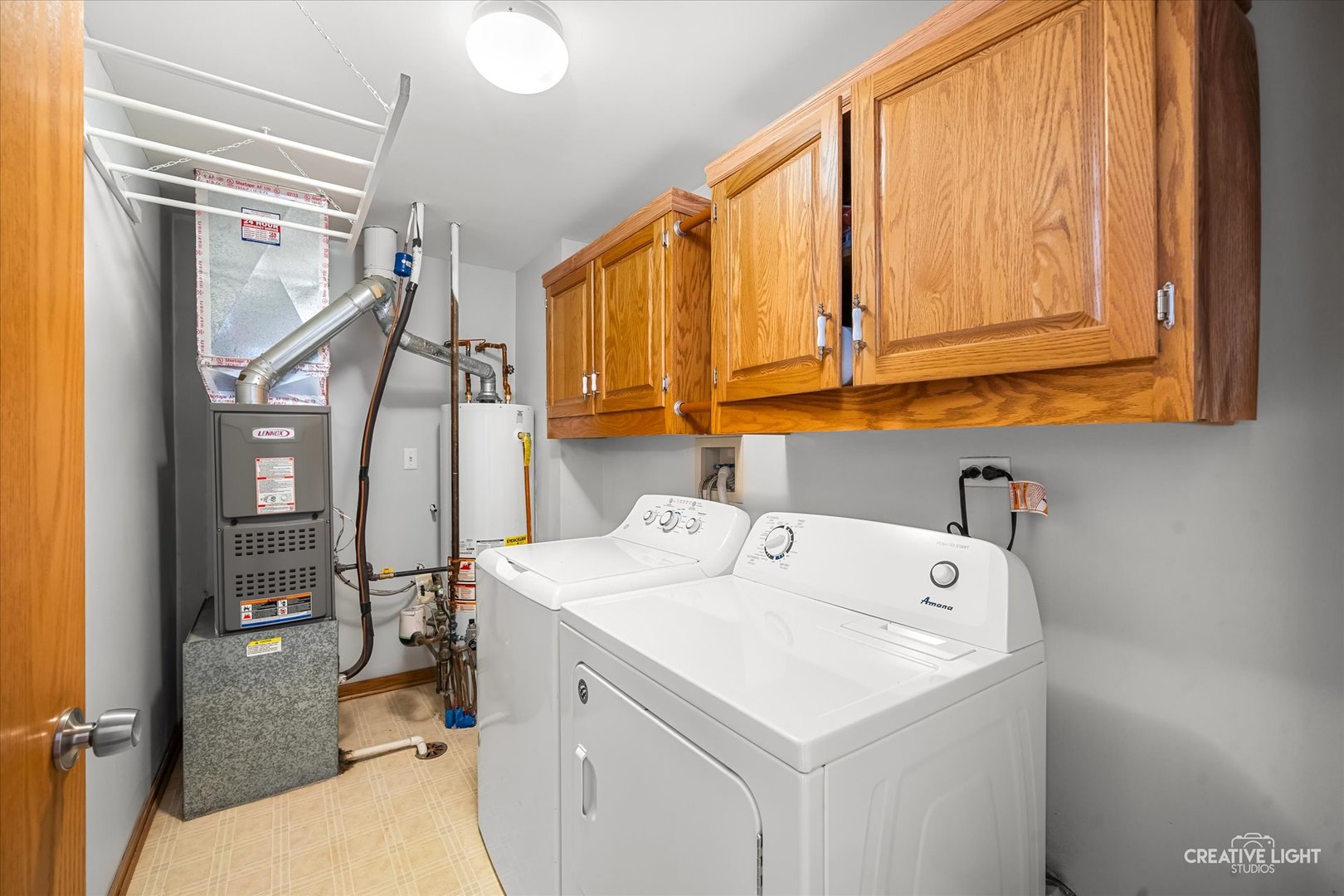 205 Hidden Pond Circle, Aurora, IL 60504