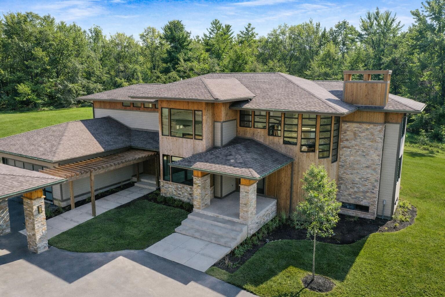 885 N 100, Valparaiso, IN 46385