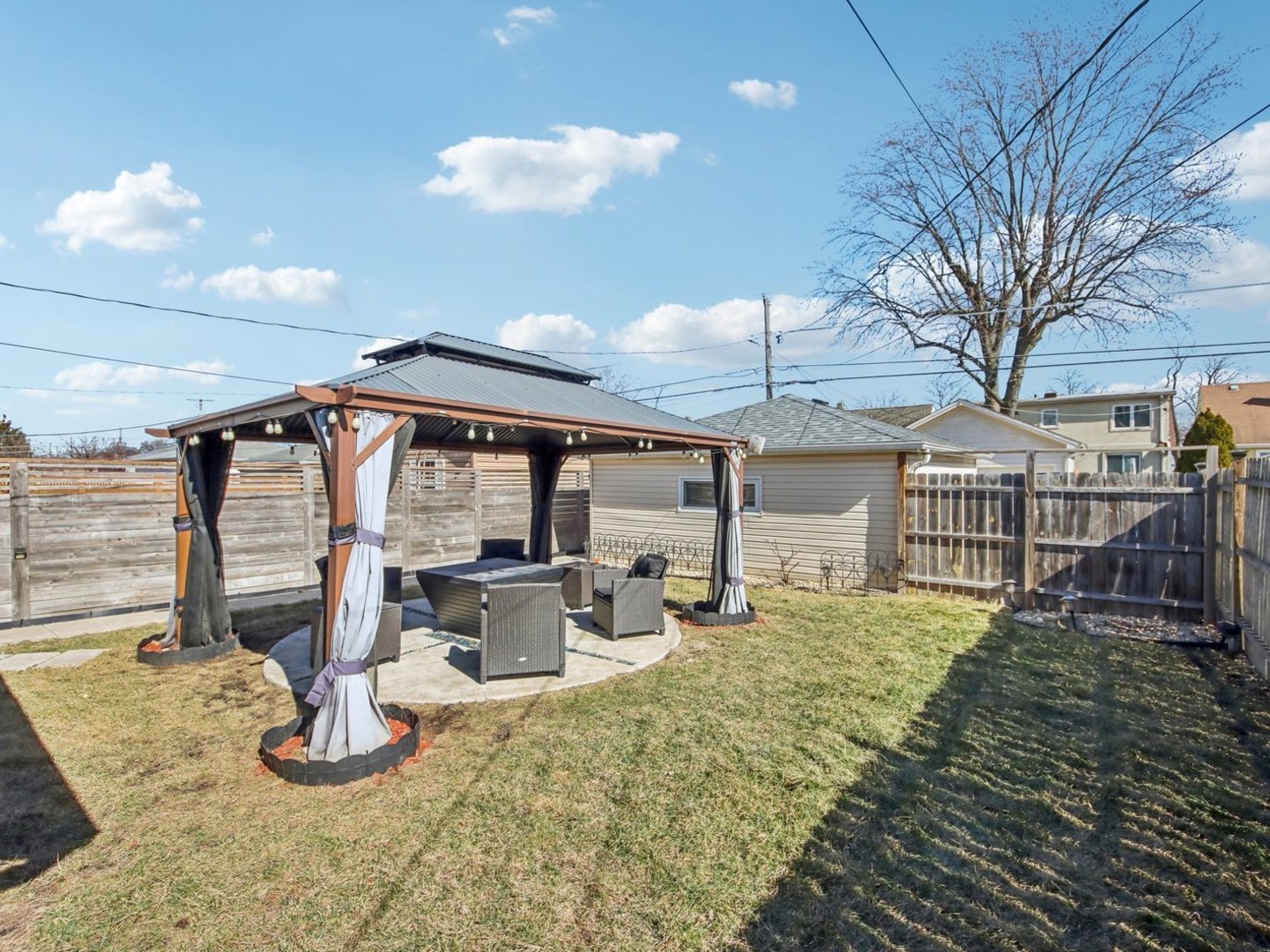 2535 West Street, River Grove, IL 60171