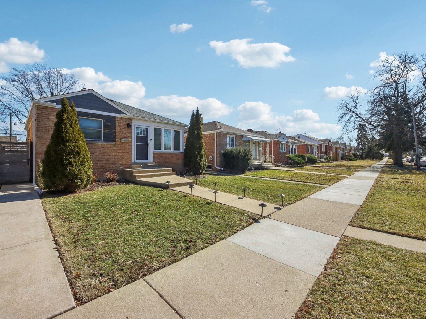 2535 West Street, River Grove, IL 60171