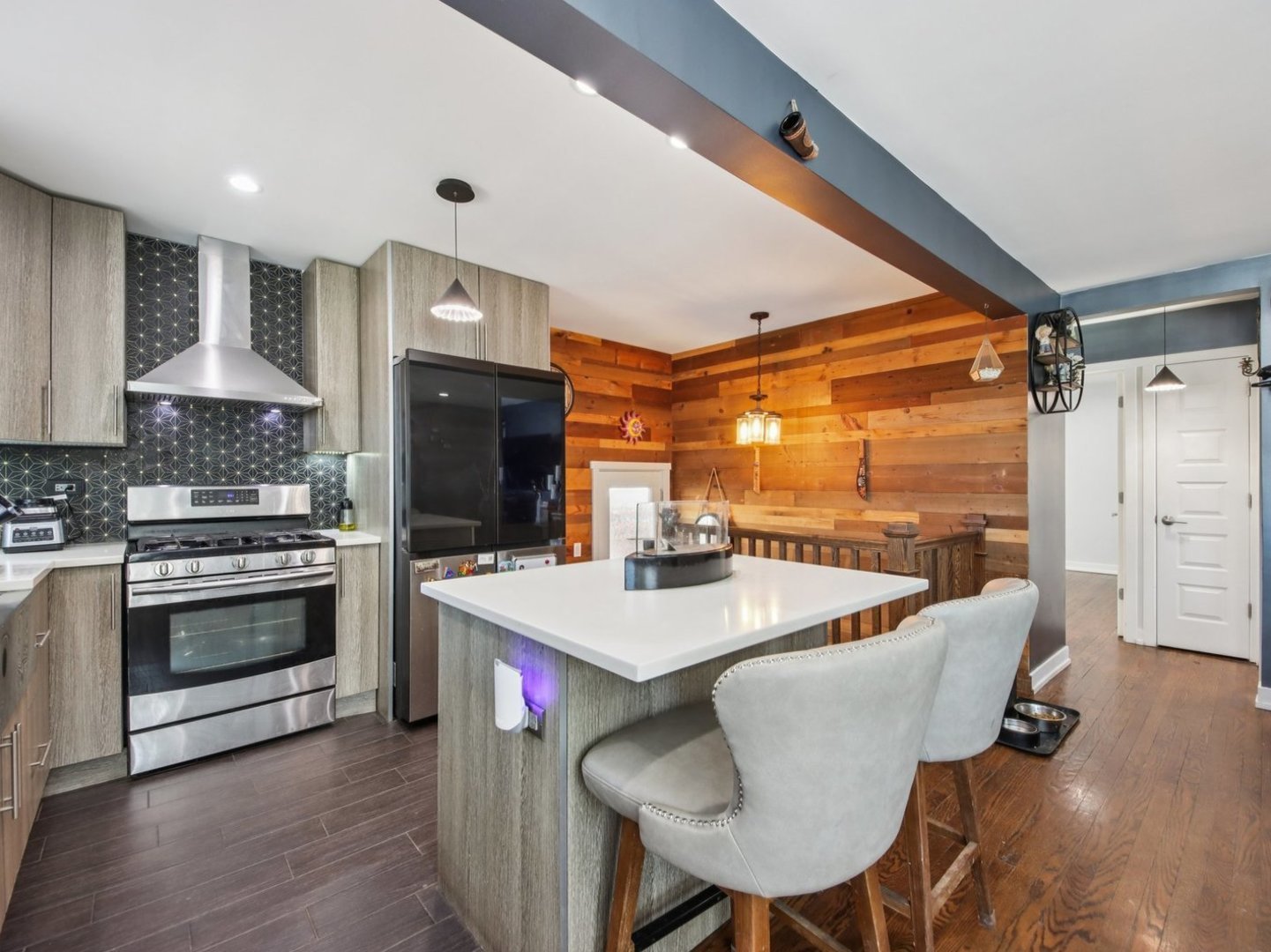 2535 West Street, River Grove, IL 60171