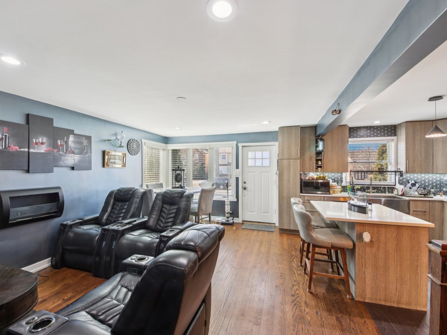 2535 West Street, River Grove, IL 60171