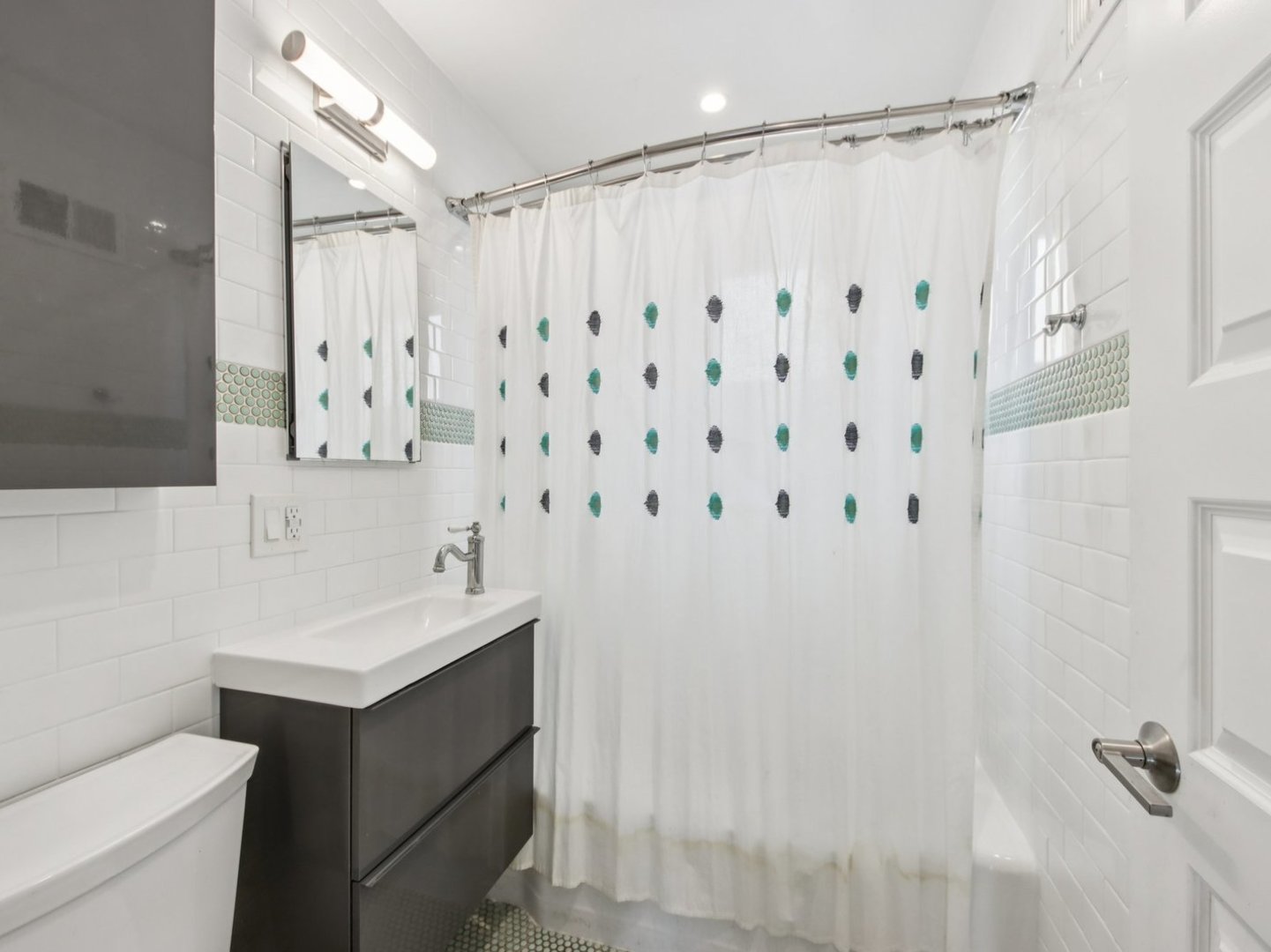 2535 West Street, River Grove, IL 60171