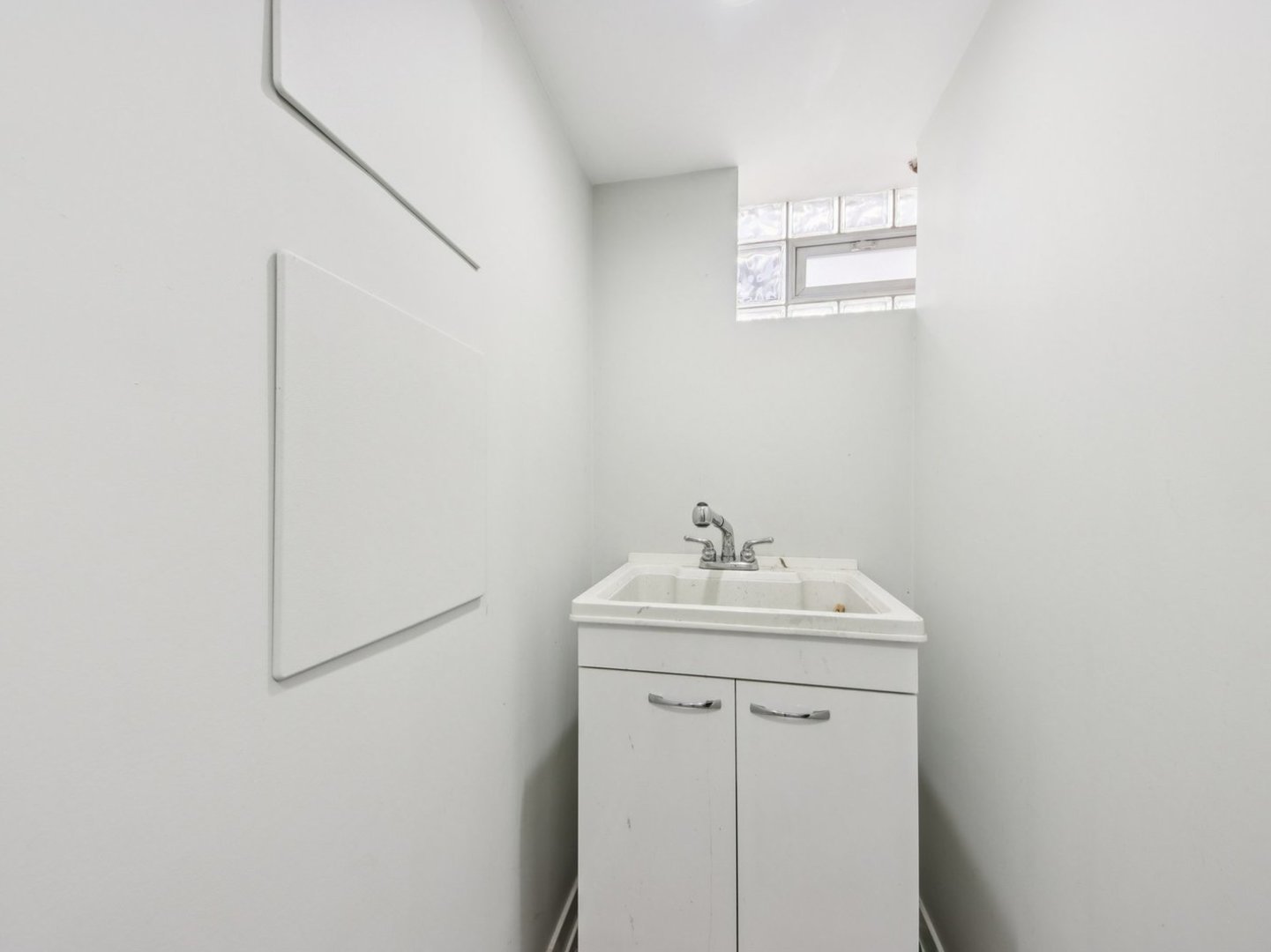 2535 West Street, River Grove, IL 60171