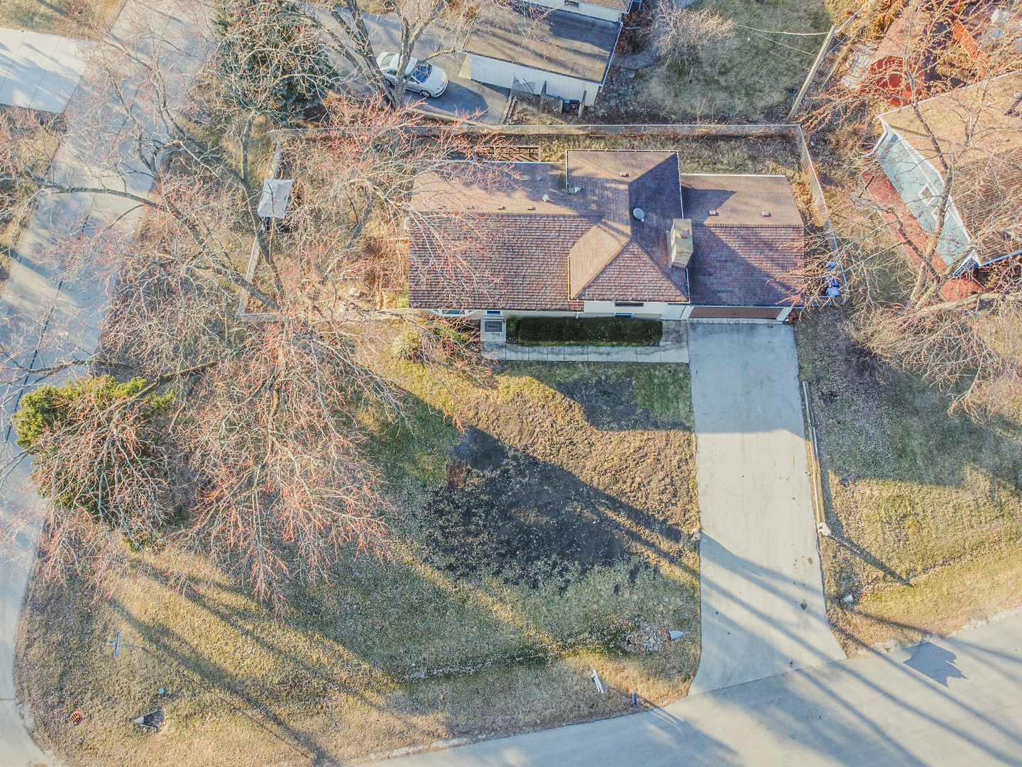 7802 Warwick Avenue, Darien, IL 60561