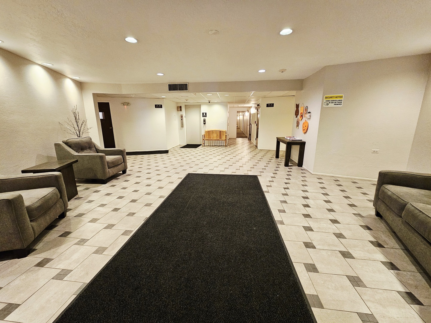 1550 Sandpebble Drive #210, Wheeling, IL 60090