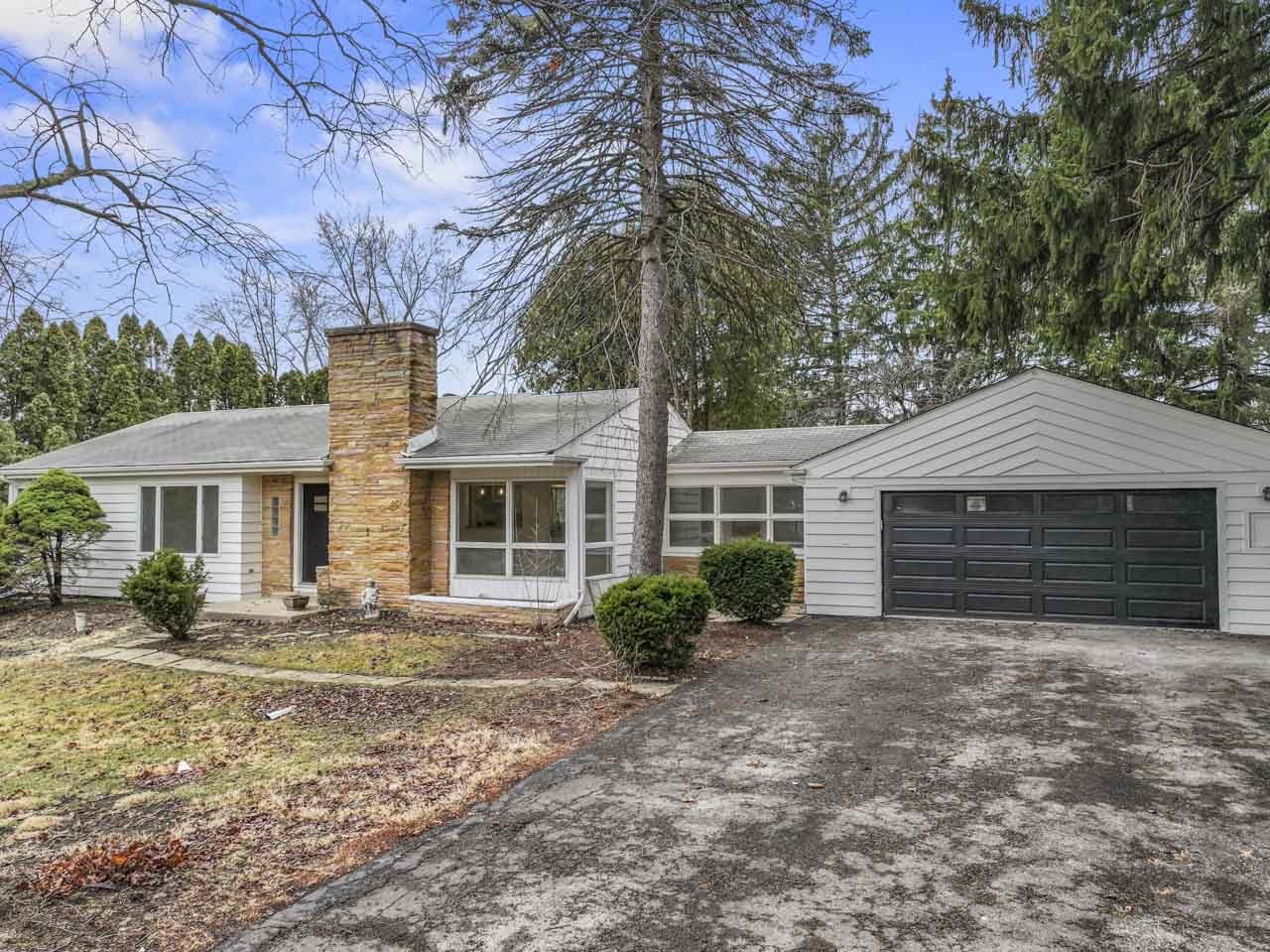 2018 N West Street, Wheaton, IL 60187