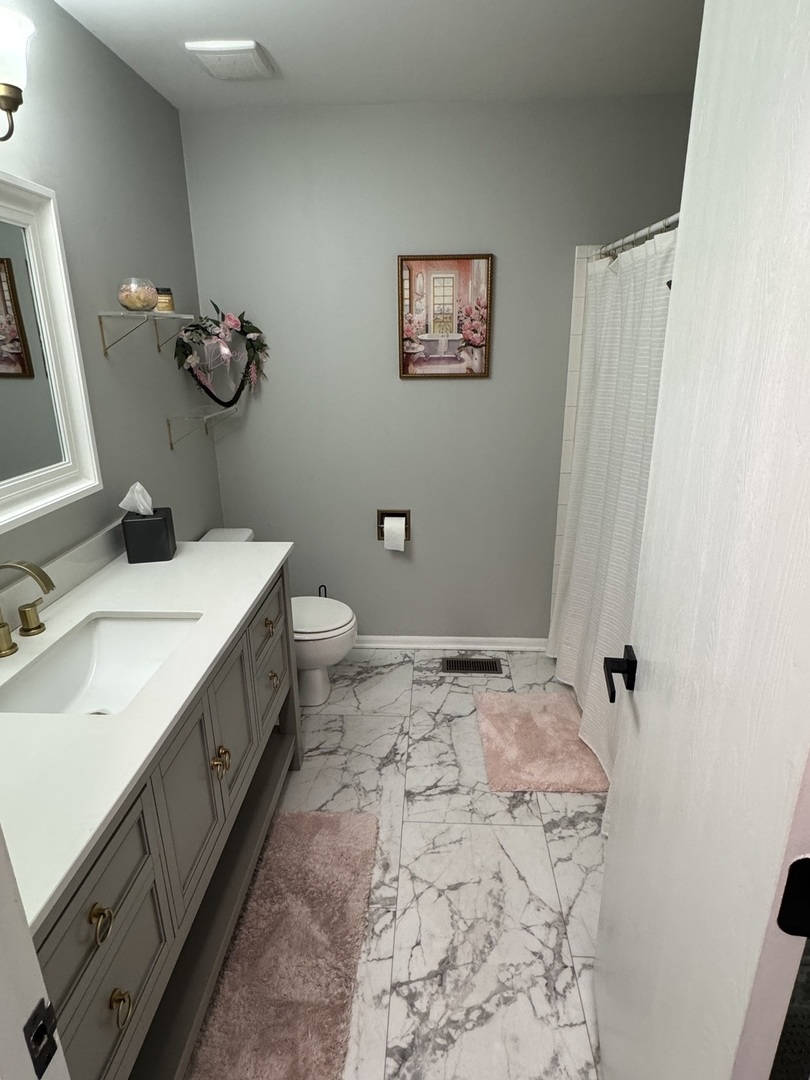 3033 Anton Circle, Aurora, IL 60504