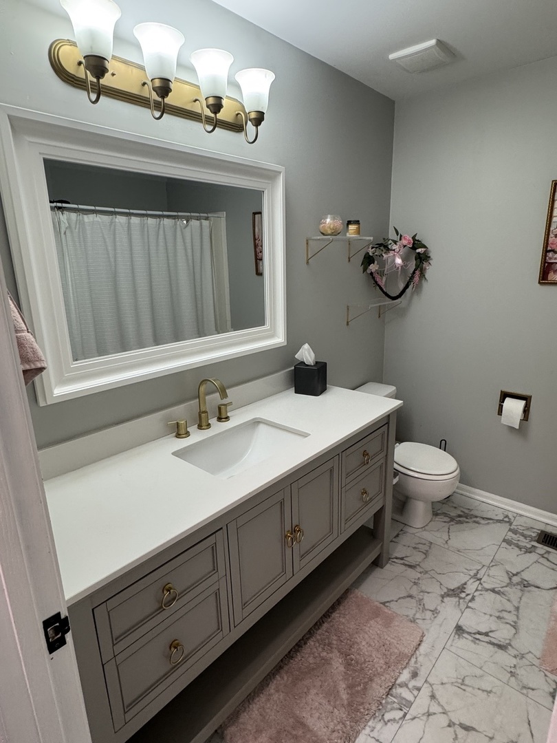 3033 Anton Circle, Aurora, IL 60504