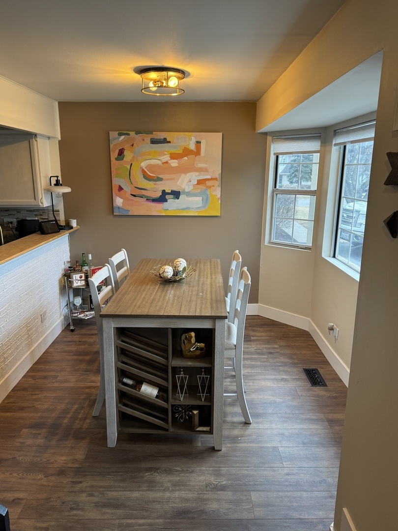 3033 Anton Circle, Aurora, IL 60504