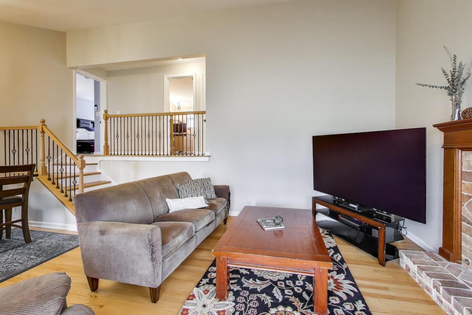 713 S William Street, Mount Prospect, IL 60056