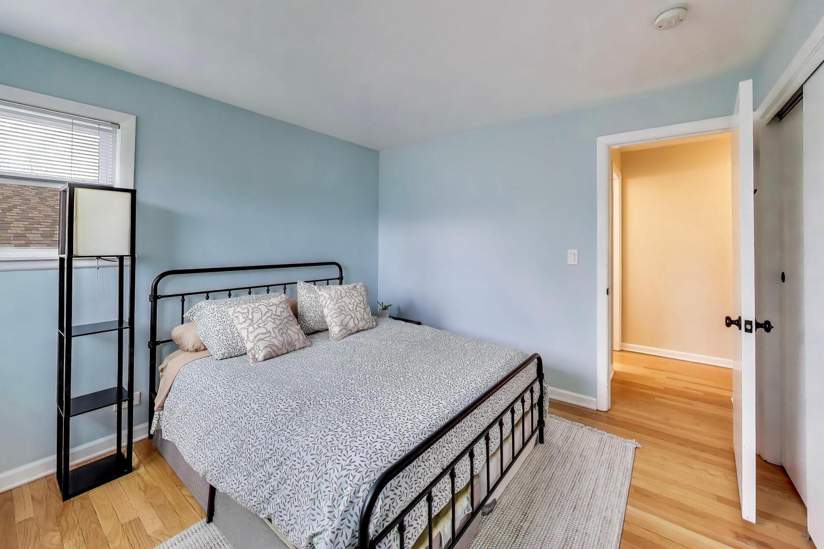 713 S William Street, Mount Prospect, IL 60056