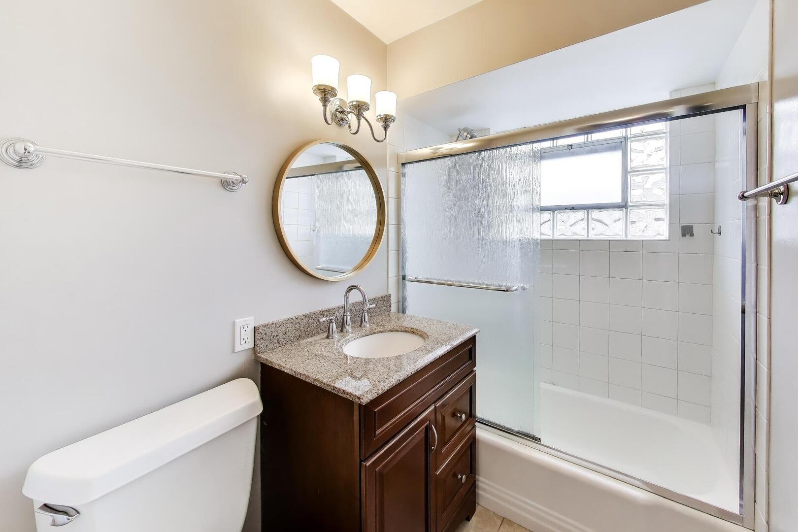 713 S William Street, Mount Prospect, IL 60056