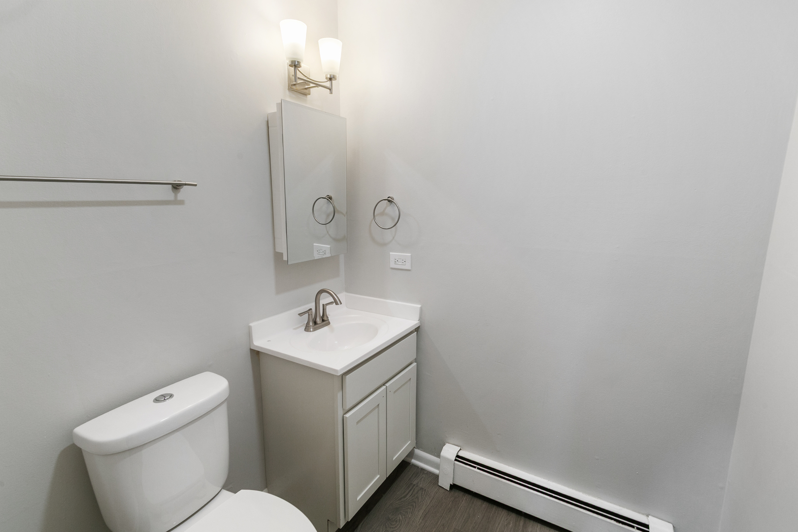 711 S Milwaukee Avenue #105, Libertyville, IL 60048