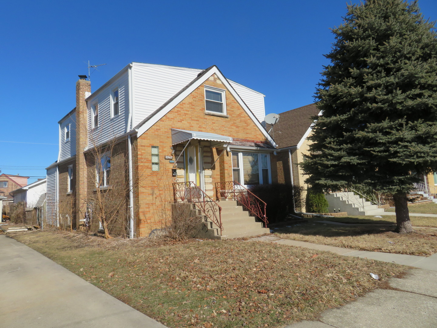 6948 W Wellington Avenue, Chicago, IL 60634